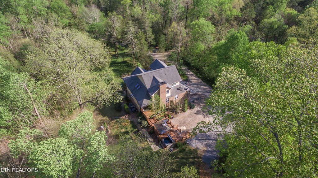 Photo of 3946 Quarry Rd, Louisville, TN 37777 (MLS # 1259313)