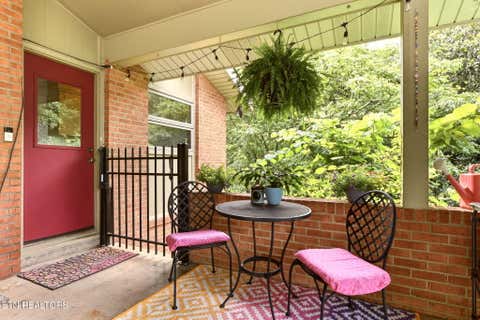 Tiny photo for 100 Westlook Circle, Oak Ridge, TN 37830 (MLS # 1348186)