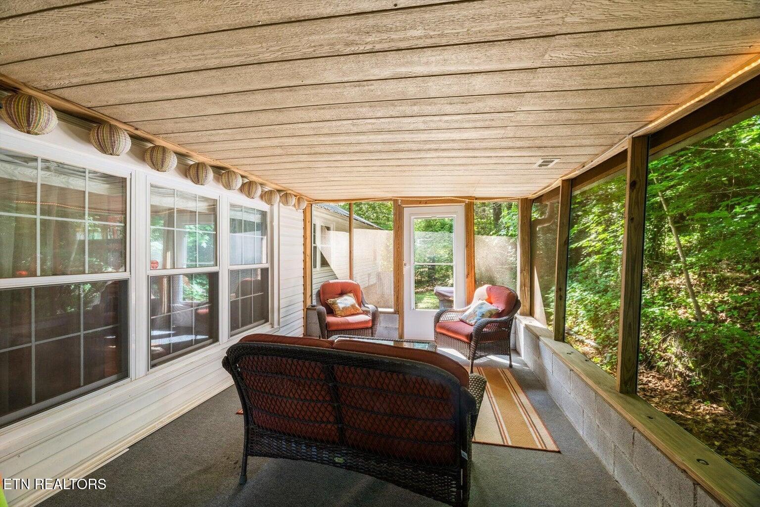422 Gettys Lane