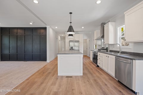 Tiny photo for 2208 Cityview Ave, Knoxville, TN 37915 (MLS # 1357491)