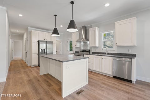 Tiny photo for 2208 Cityview Ave, Knoxville, TN 37915 (MLS # 1357491)