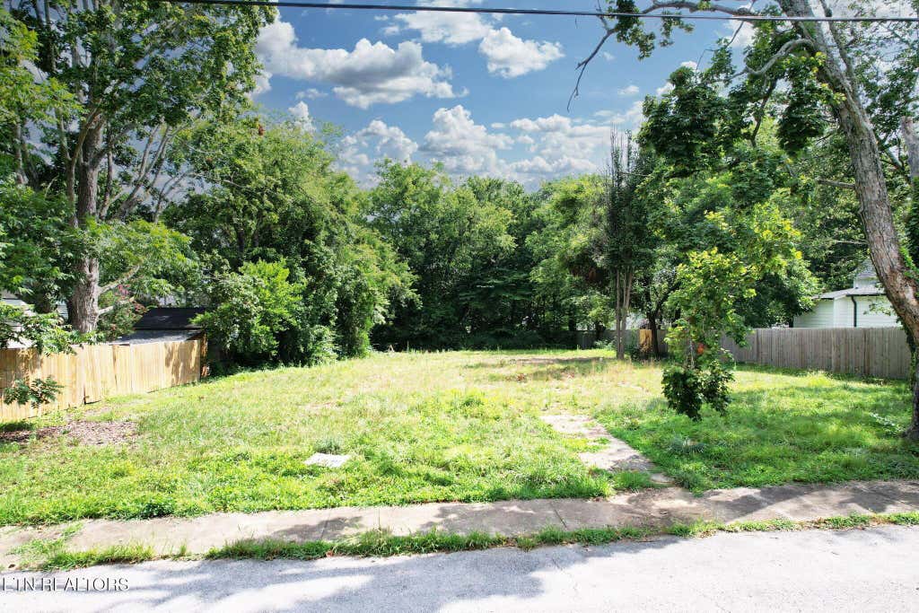 Photo of 243 18Th St, Cleveland, TN 37311 (MLS # 1350925)