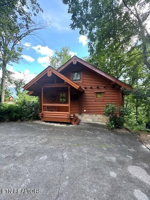 Tiny photo for 917 Pine Cone Way, Gatlinburg, TN 37738 (MLS # 1327611)