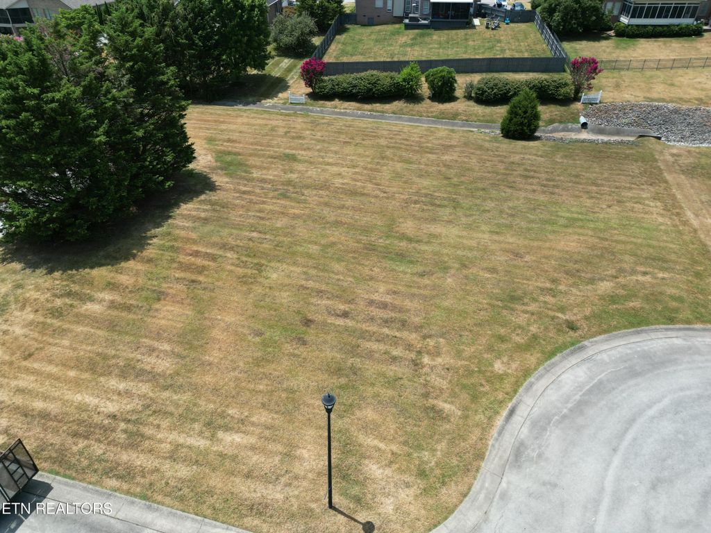 Photo of 1649 Aberdeen Drive, Alcoa, TN 37701 (MLS # 1269881)