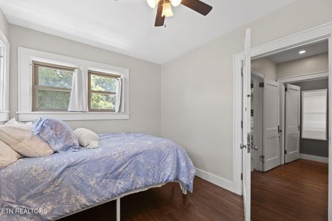 Tiny photo for 918 Luttrell St, Knoxville, TN 37917 (MLS # 1309391)