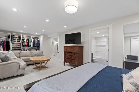 Tiny photo for 918 Luttrell St, Knoxville, TN 37917 (MLS # 1309391)