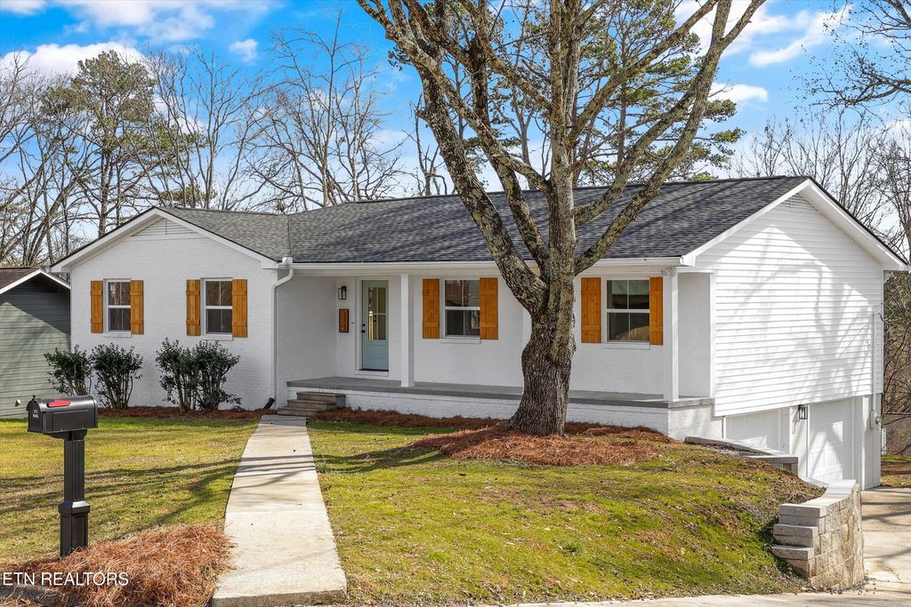 Photo of 8528 Richland Colony Rd, Knoxville, TN 37923 (MLS # 1329859)