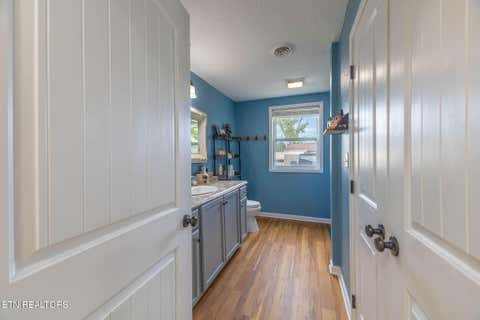 Tiny photo for 307 Glendale Ave, Clinton, TN 37716 (MLS # 1313762)
