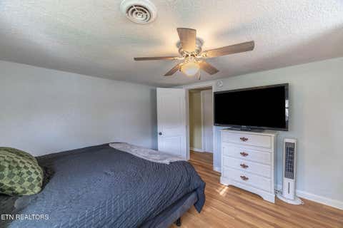 Tiny photo for 307 Glendale Ave, Clinton, TN 37716 (MLS # 1313762)
