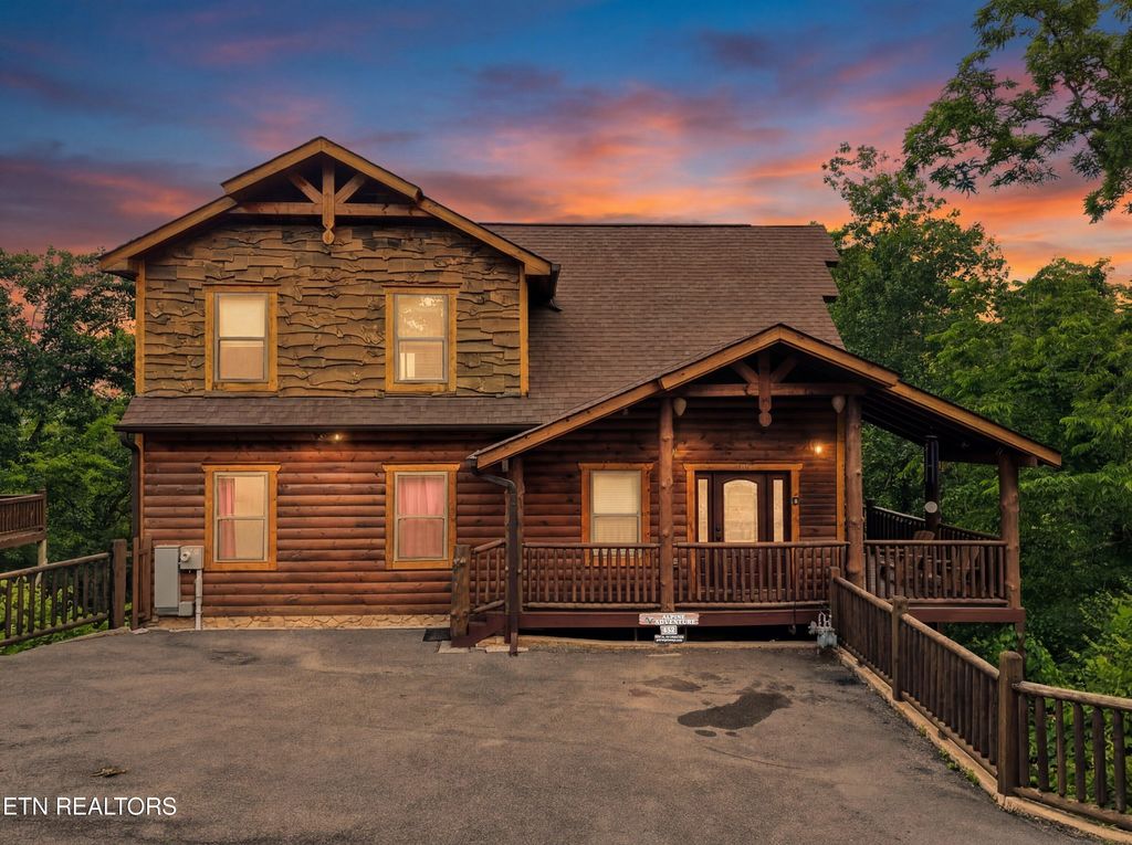 Photo of 452 Alpine Mountain Way, Pigeon Forge, TN 37863 (MLS # 1342830)