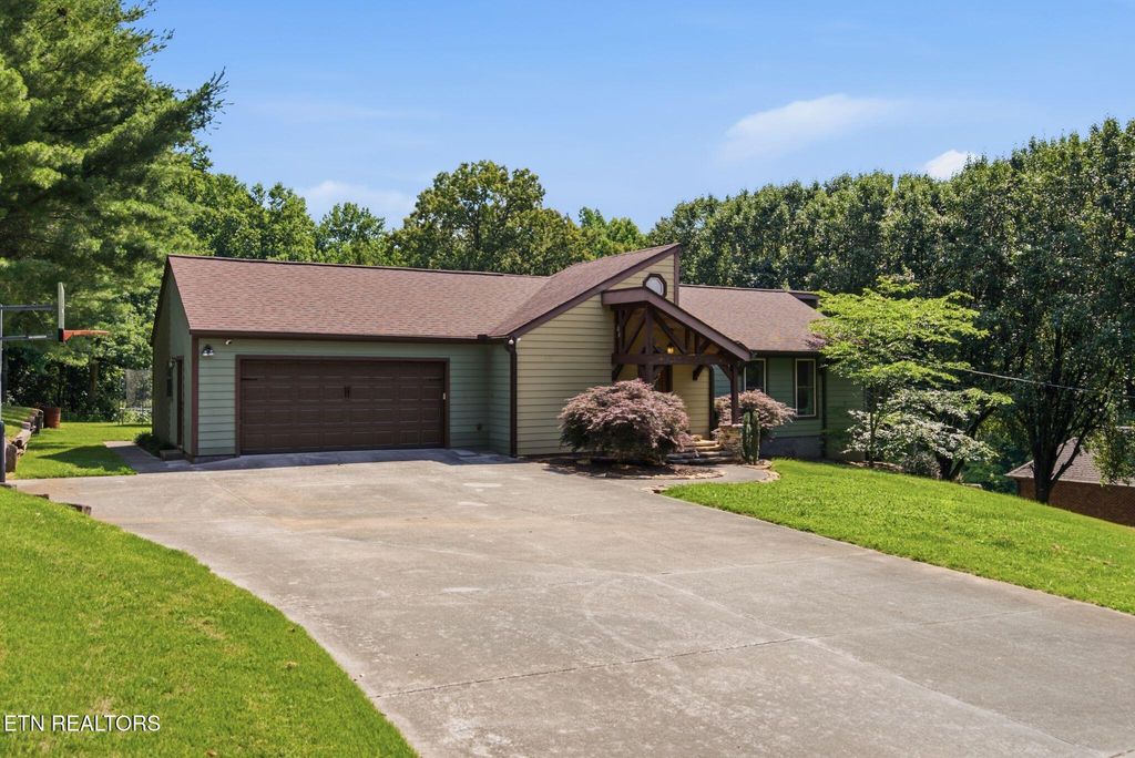 Photo of 8008 Helen Drive, Powell, TN 37849 (MLS # 1344673)