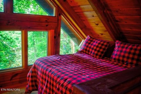 Tiny photo for 833 Stans Rd, Gatlinburg, TN 37738 (MLS # 1341255)