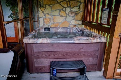 Tiny photo for 833 Stans Rd, Gatlinburg, TN 37738 (MLS # 1341255)