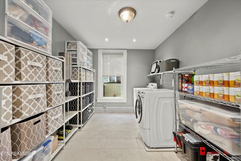 Tiny photo for 821 Luttrell St, Knoxville, TN 37917 (MLS # 1316272)