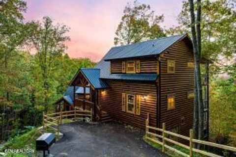 Photo of 2255 Red Bud Rd, Sevierville, TN 37876 (MLS # 1320441)