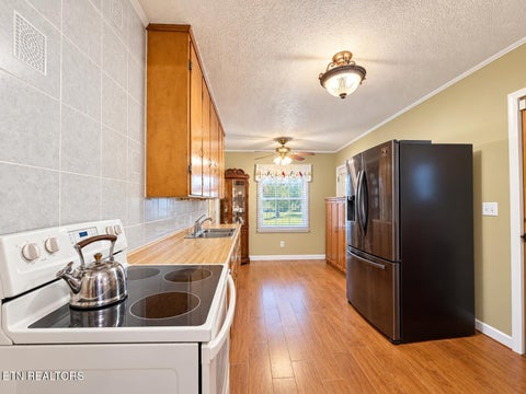 Tiny photo for 392 Harrison Ave, Lenoir City, TN 37771 (MLS # 1359532)