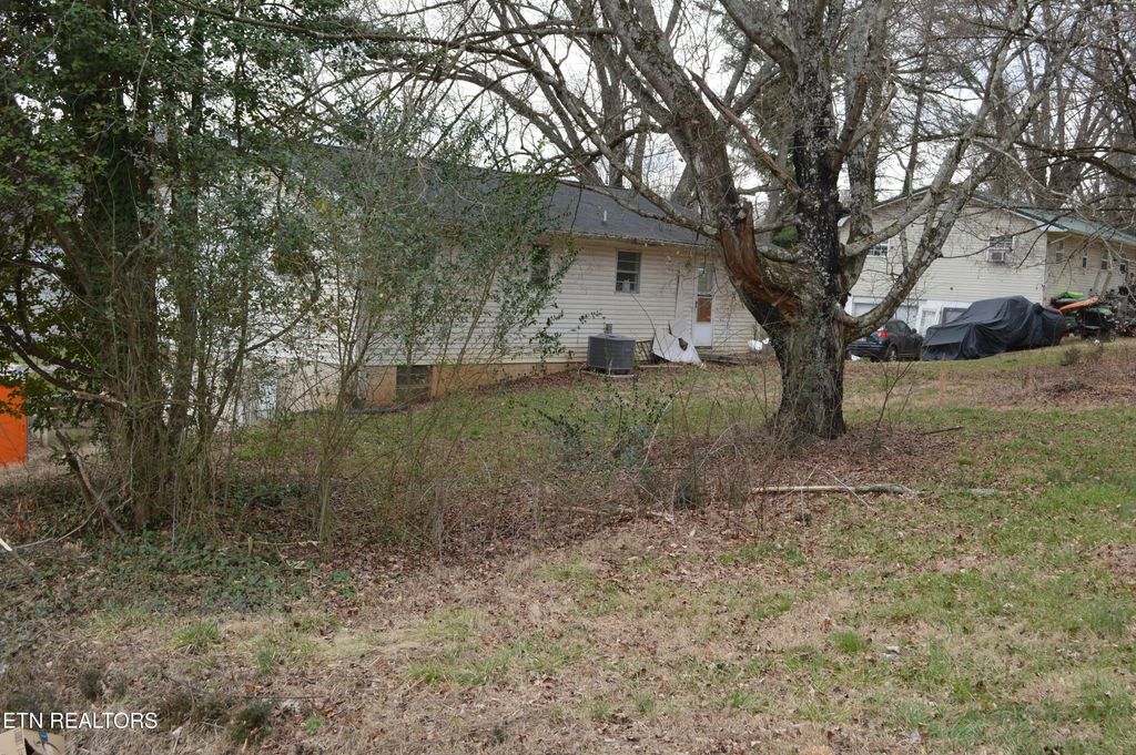 Photo of 102 Lennox Drive, Jefferson City, TN 37760 (MLS # 1331198)