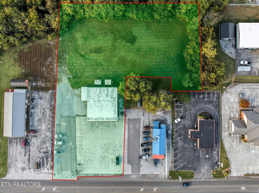 Photo of 1 Sweetwater Vonore Road Rd, Sweetwater, TN 37874 (MLS # 1321117)