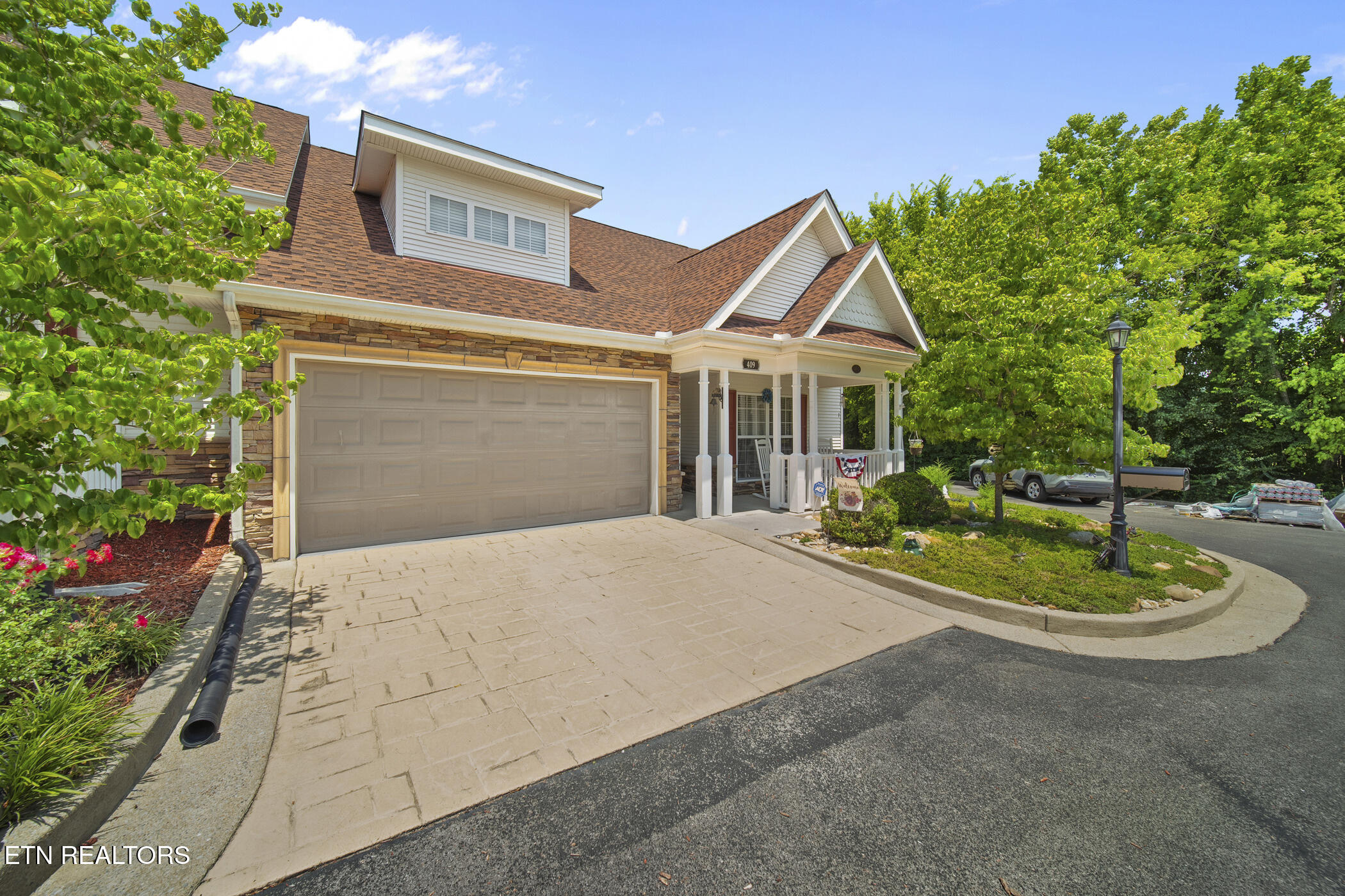 523 Apple View Way 409