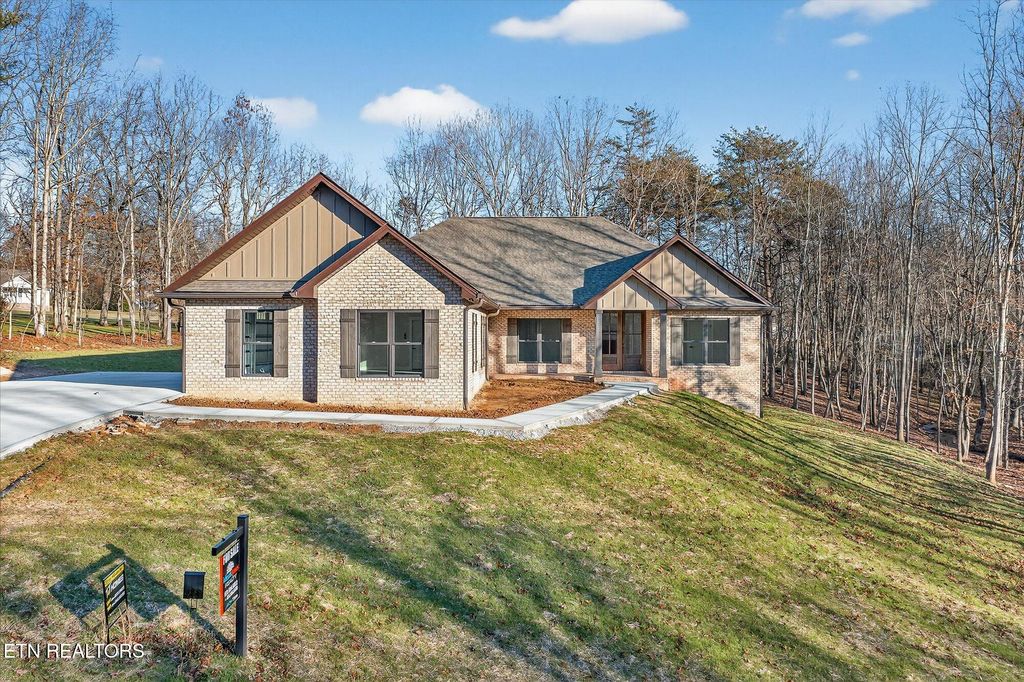 Photo of 138 Magnolia Lane, Crossville, TN 38555 (MLS # 1306769)