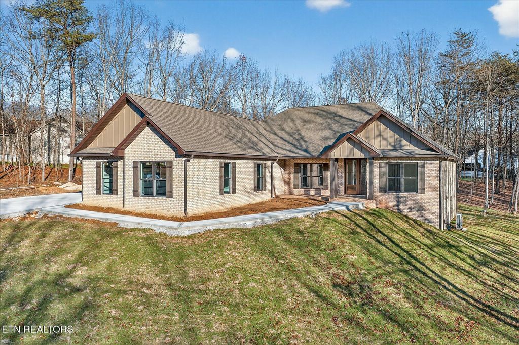 Photo of 138 Magnolia Lane, Crossville, TN 38555 (MLS # 1306769)