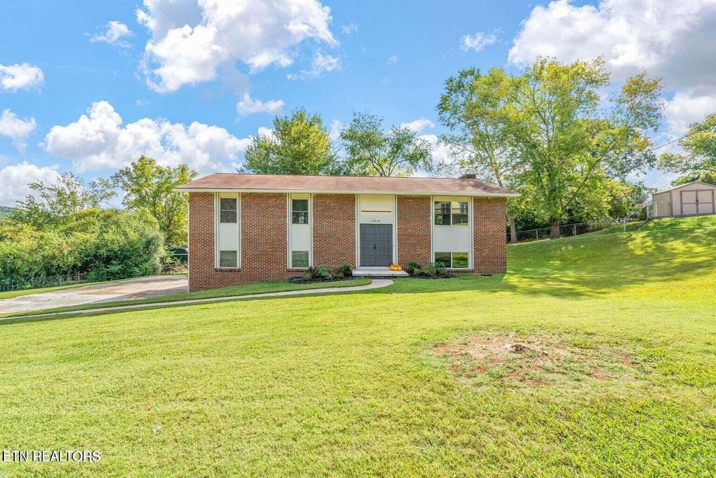 Photo of 10808 Dineen Drive, Knoxville, TN 37934 (MLS # 1339214)