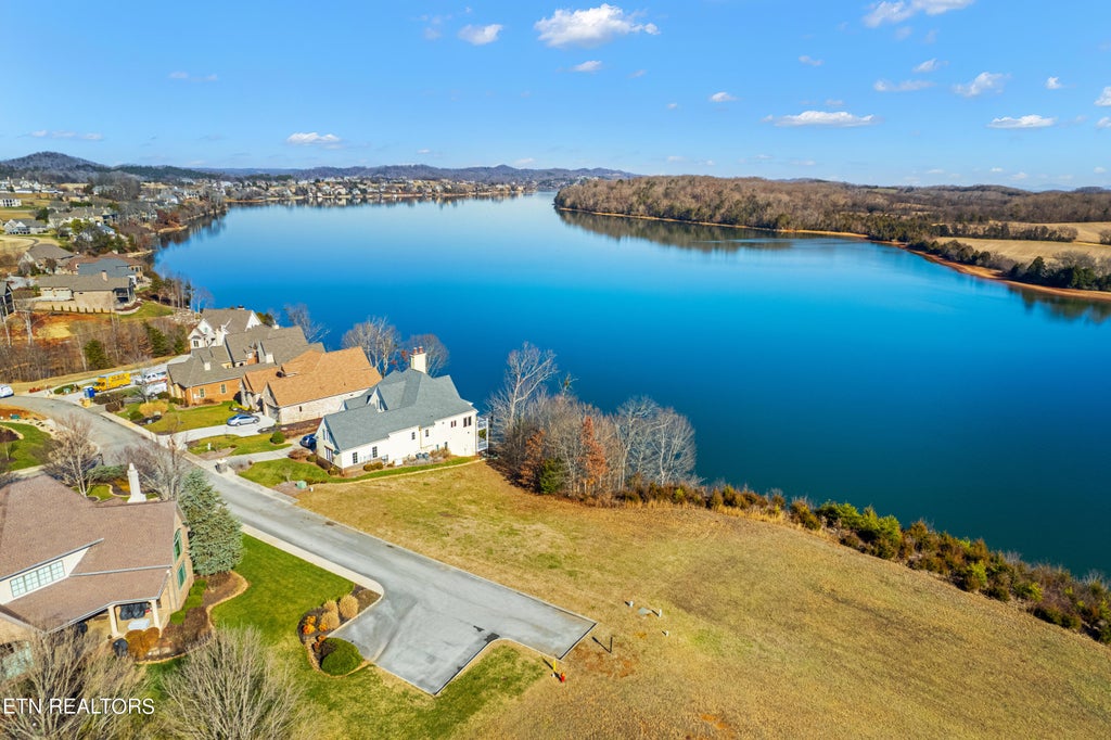 Photo of 145 Breakers Drive, Vonore, TN 37885 (MLS # 1249693)