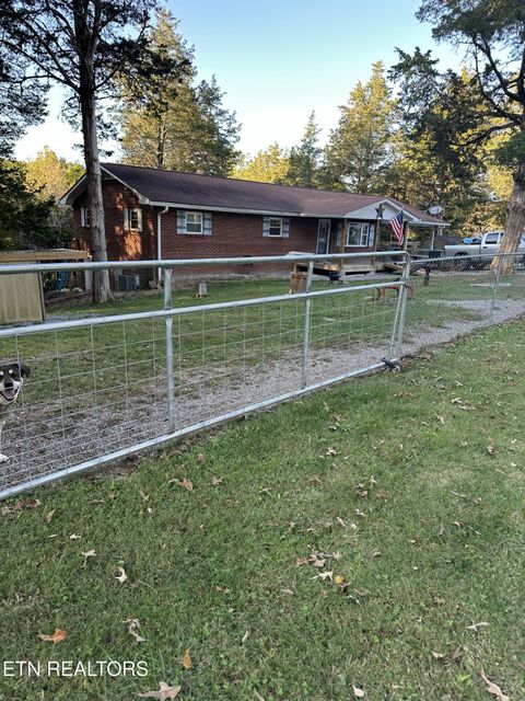 Photo of 122 Shelby Loop, New Tazewell, TN 37825 (MLS # 1318560)