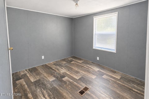 Tiny photo for 284 Payne Circle, Tazewell, TN 37879 (MLS # 1355670)