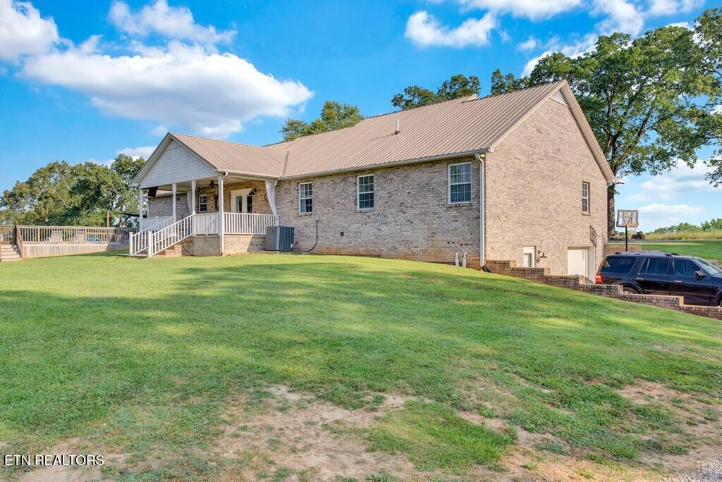 887 Ray Cemetery Rd