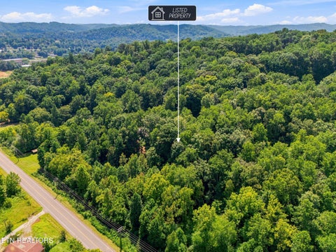 Tiny photo for 617 Skyline Drive, Clinton, TN 37716 (MLS # 1353613)