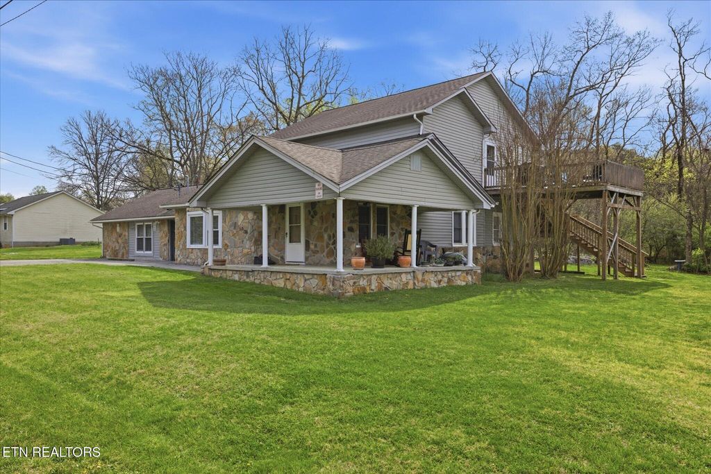 Photo of 799 Haynes Rd #abc, Dandridge, TN 37725 (MLS # 1328956)