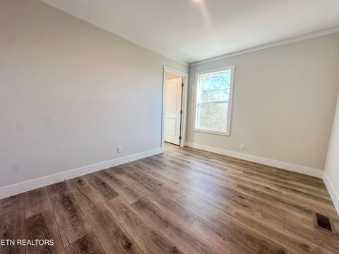 Tiny photo for 8505 E Emory Rd, Corryton, TN 37721 (MLS # 1325348)