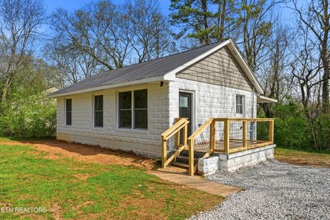 Photo of 1304 Yellowstone Rd, Knoxville, TN 37914 (MLS # 1335281)