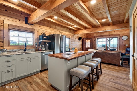 Tiny photo for 121 Bluegill Rd, Hilham, TN 38568 (MLS # 1355997)
