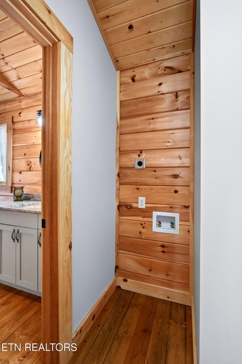 Tiny photo for 121 Bluegill Rd, Hilham, TN 38568 (MLS # 1355997)
