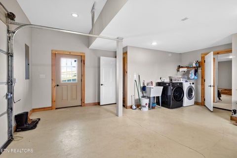 Tiny photo for 121 Bluegill Rd, Hilham, TN 38568 (MLS # 1355997)