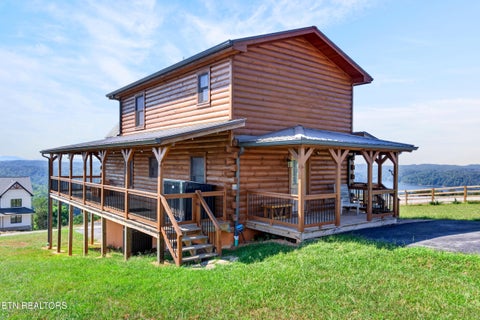 Tiny photo for 121 Bluegill Rd, Hilham, TN 38568 (MLS # 1355997)
