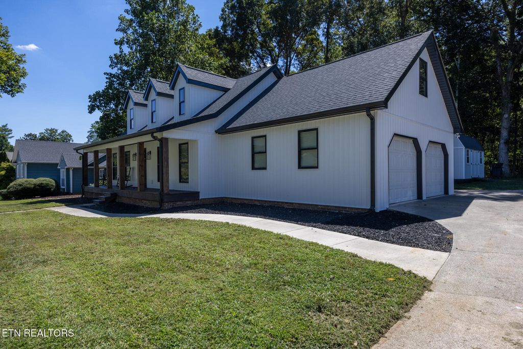 Photo of 1313 English Lane, Athens, TN 37303 (MLS # 1313637)