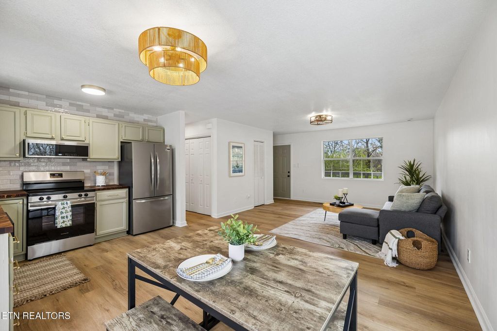 Photo of 108 Jellico Lane, Oak Ridge, TN 37830 (MLS # 1333288)