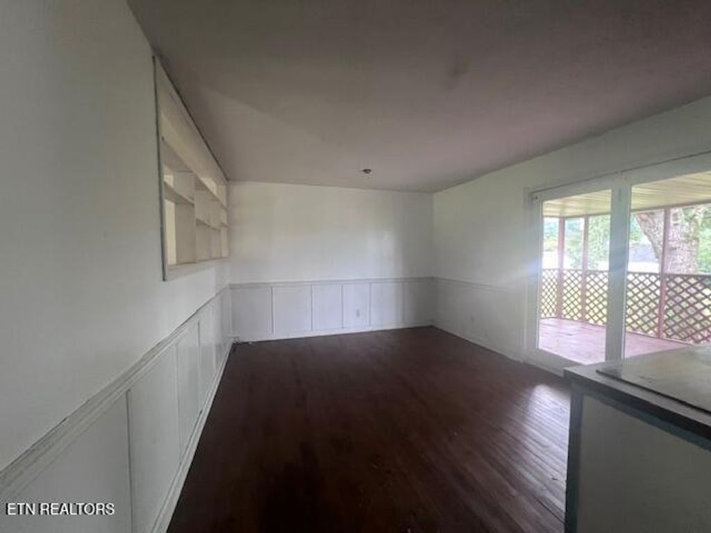 Photo of 114 Red Cedar Rd, LaFollette, TN 37766 (MLS # 1307921)