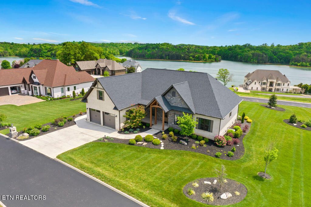 Photo of 116 Nightingale Drive, Vonore, TN 37885 (MLS # 1261036)