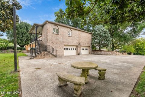 Tiny photo for 643 Broome Rd, Knoxville, TN 37909 (MLS # 1312368)
