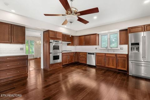 Tiny photo for 643 Broome Rd, Knoxville, TN 37909 (MLS # 1312368)