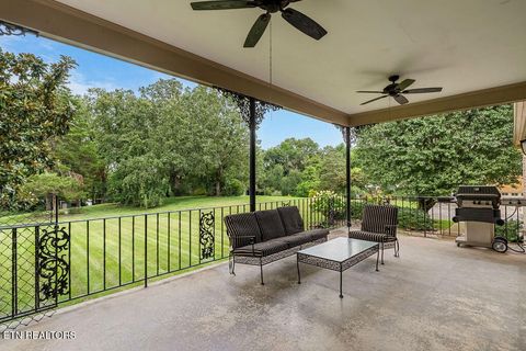 Tiny photo for 643 Broome Rd, Knoxville, TN 37909 (MLS # 1312368)