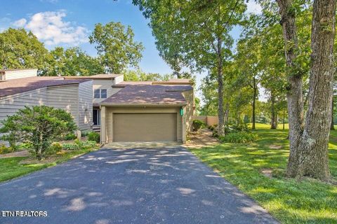 Photo of 512 Druid Landing, Crossville, TN 38558 (MLS # 1340966)