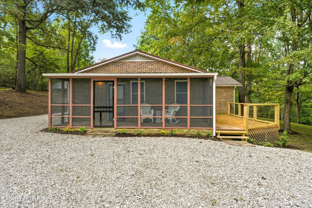 Photo of 112 Tanasi Lane, Andersonville, TN 37705 (MLS # 1316000)