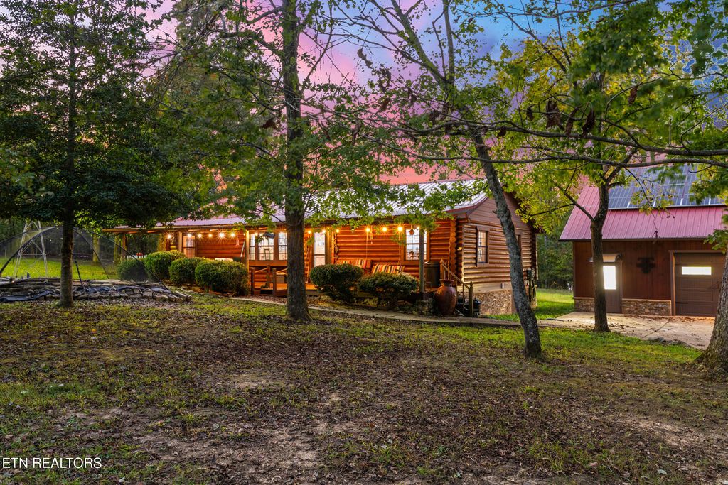 Photo of 228 Pattie Gap Rd, Philadelphia, TN 37846 (MLS # 1319375)