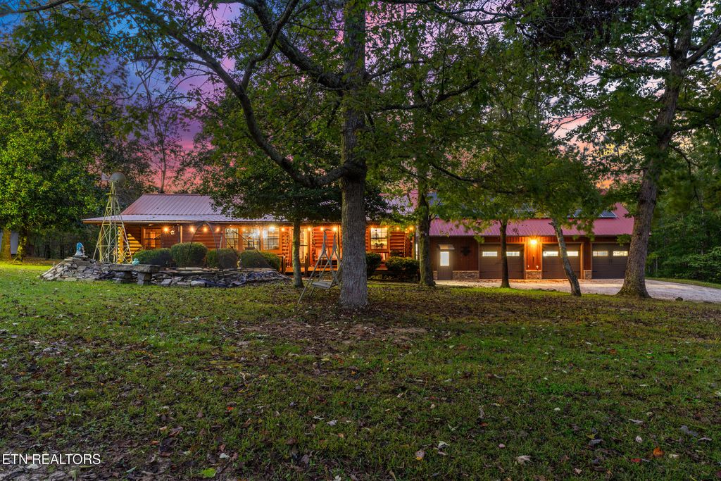 Photo of 228 Pattie Gap Rd, Philadelphia, TN 37846 (MLS # 1319375)