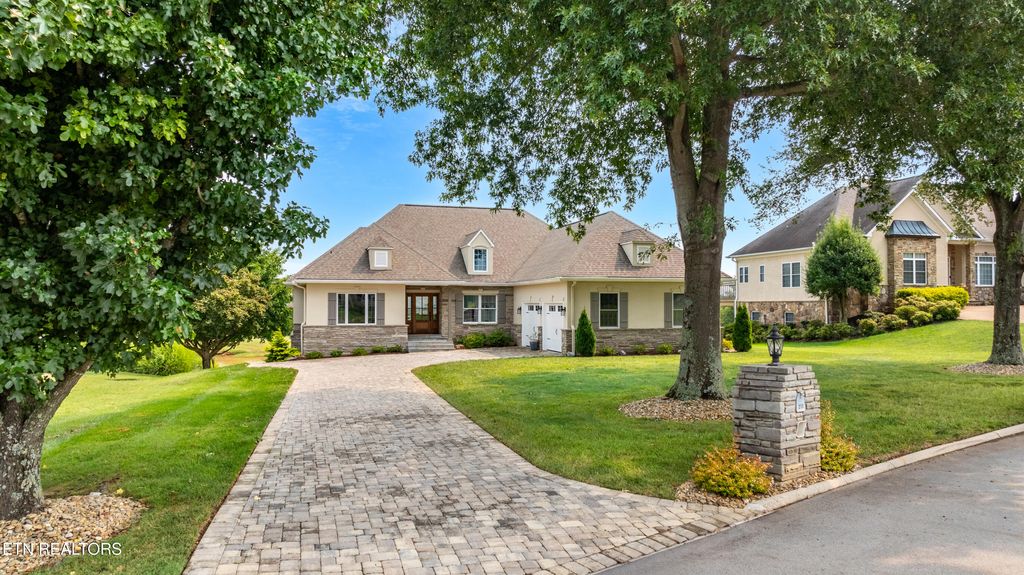 Photo of 211 Osprey Circle, Vonore, TN 37885 (MLS # 1316550)